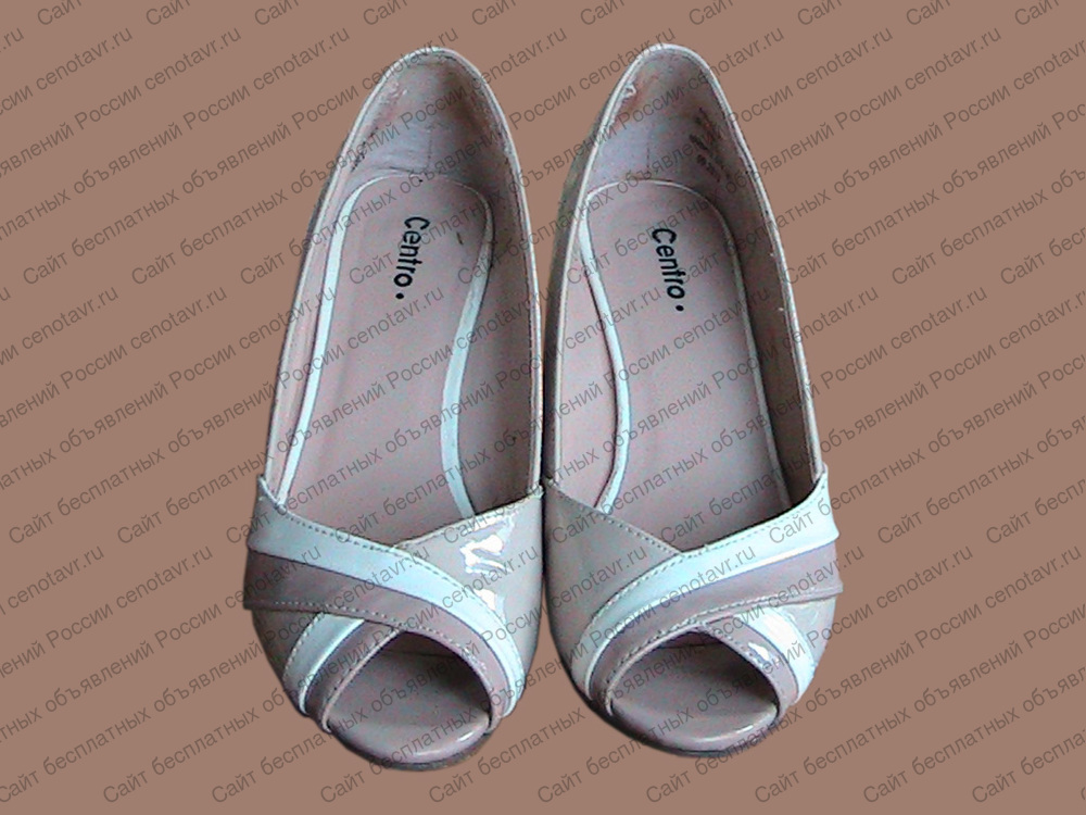 Фото: Туфли женские бежевые бу лакированные с открытыми носками фирмы Центро
